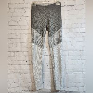 Outdoor Voices/ Colorblock Athletic Leggings